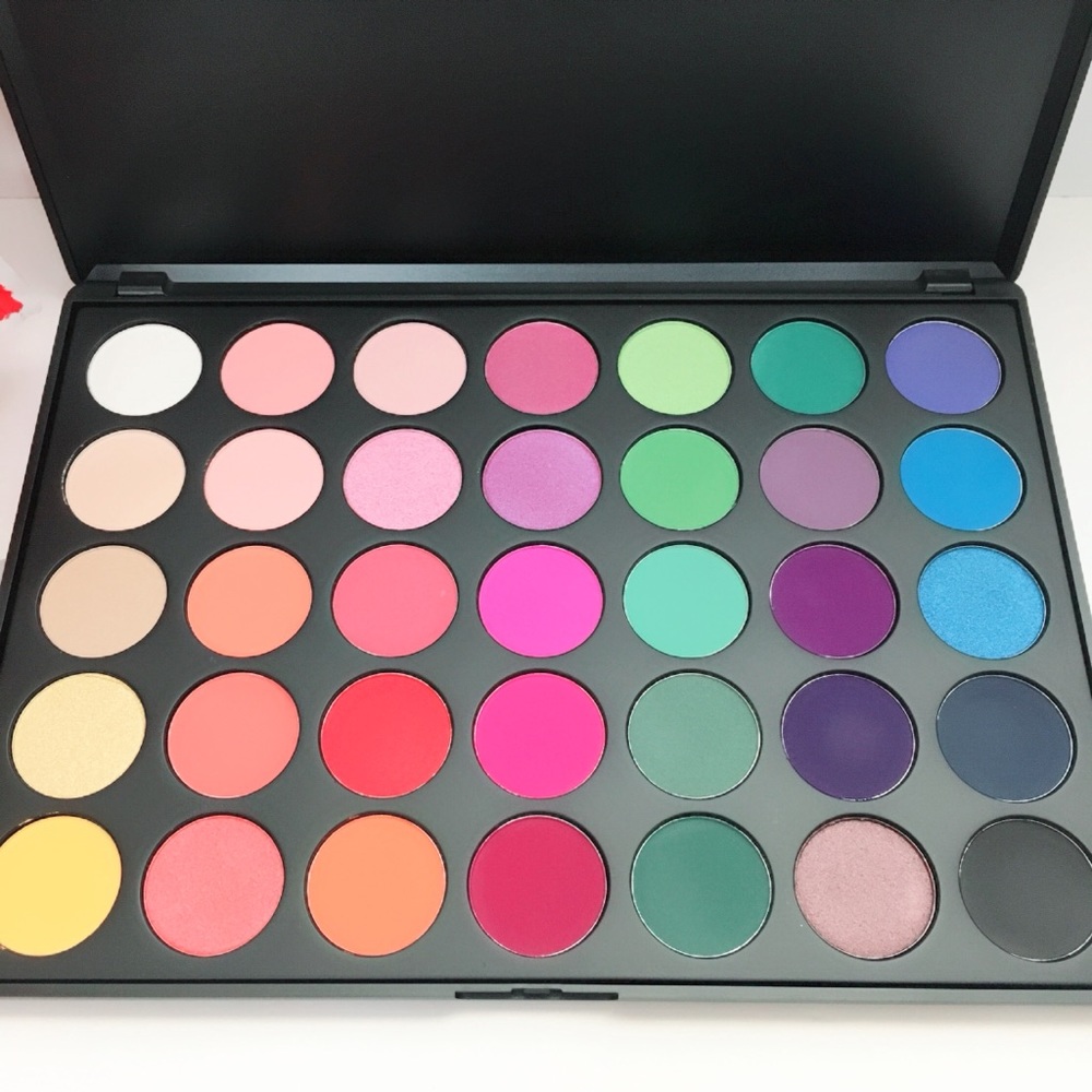 ✨ MORPHE 35B Color Burst Eyeshadow Palette